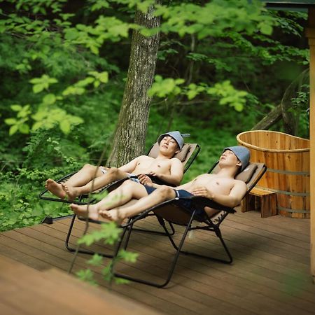 ツキミチル　〜軽井沢のサウナ・Bbqつき一棟貸しホテル〜 Miyota Buitenkant foto